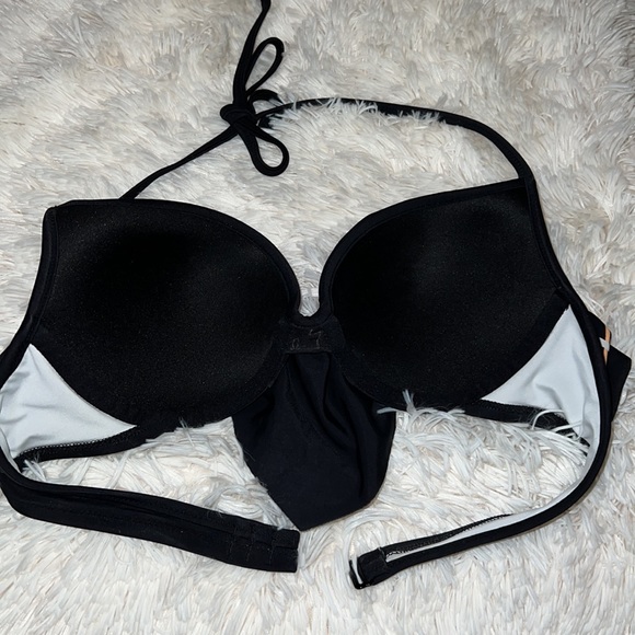 Victoria secret swim top size medium - Picture 11 of 16